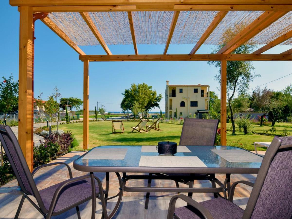 Notos Resort - Tristinika Sithonia โตโรนี ภายนอก รูปภาพ